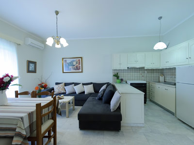 PARGA APARTMENTS 004