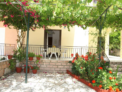 PARGA APARTMENTS 003