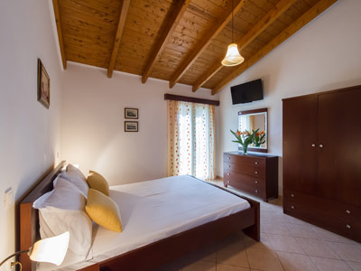 PARGA APARTMENTS 002
